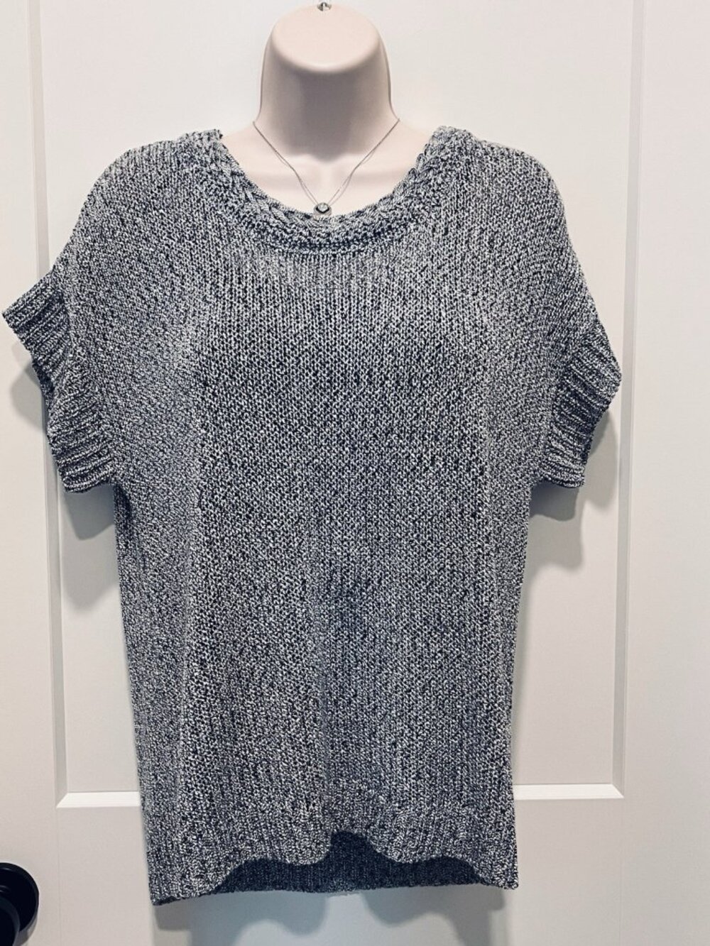 cable & gauge Women’s Heathered Dolman Sleeve Sweater Medium